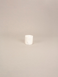 Photophore rond en marbre blanc veiné