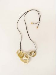 Collier destructuré