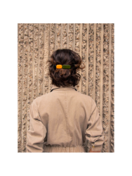 Barrette Totem en corne blonde et laque Orange